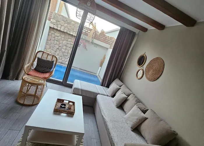 One Bedroom In Gouna Gurdaka